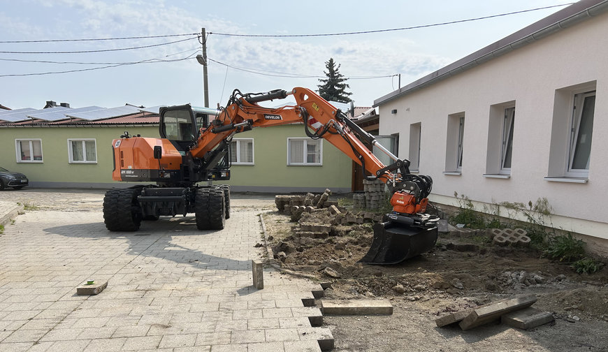 Compact, Manoeuvrable, Efficient in Landscaping Construction